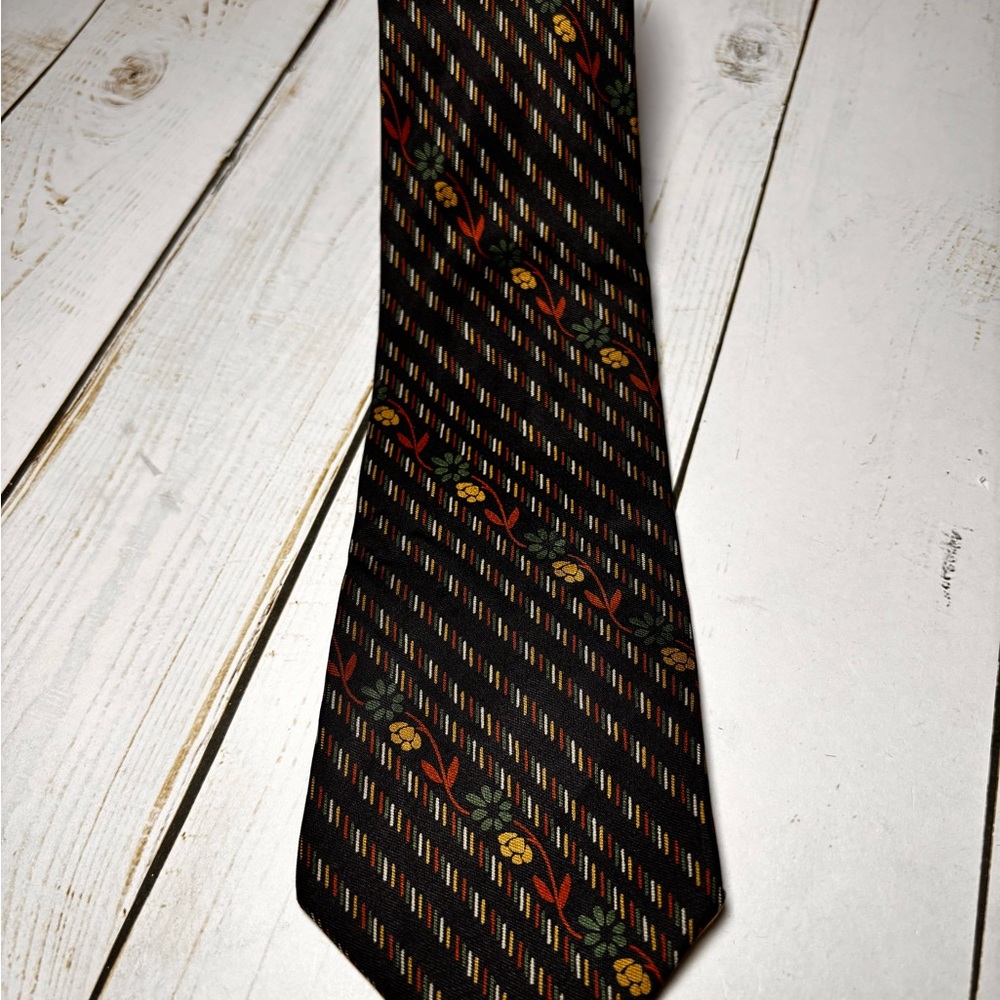 Vintage YVES SAINT LAURENT Tie Men's Silk Black Floral Neck Wear 3” X  56”